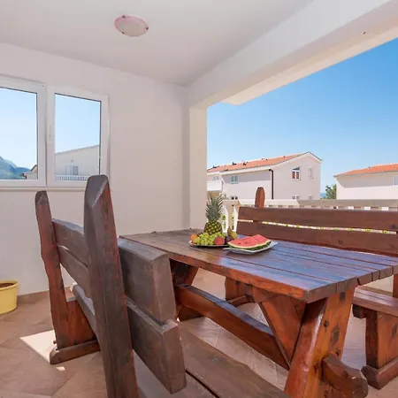 Skiljini Dvori - Studio-apartman 3 마카르스카